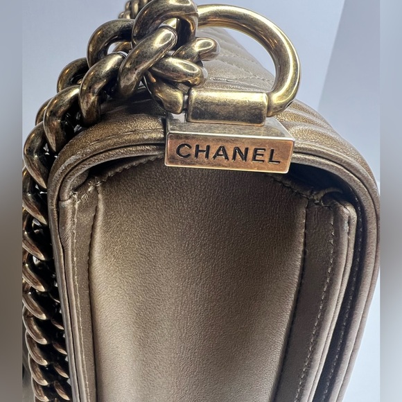Chanel large maxi metallic bronze quilted boy flap bag - Picture 13 of 15
